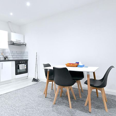 City Central Apartments Лондон Экстерьер фото